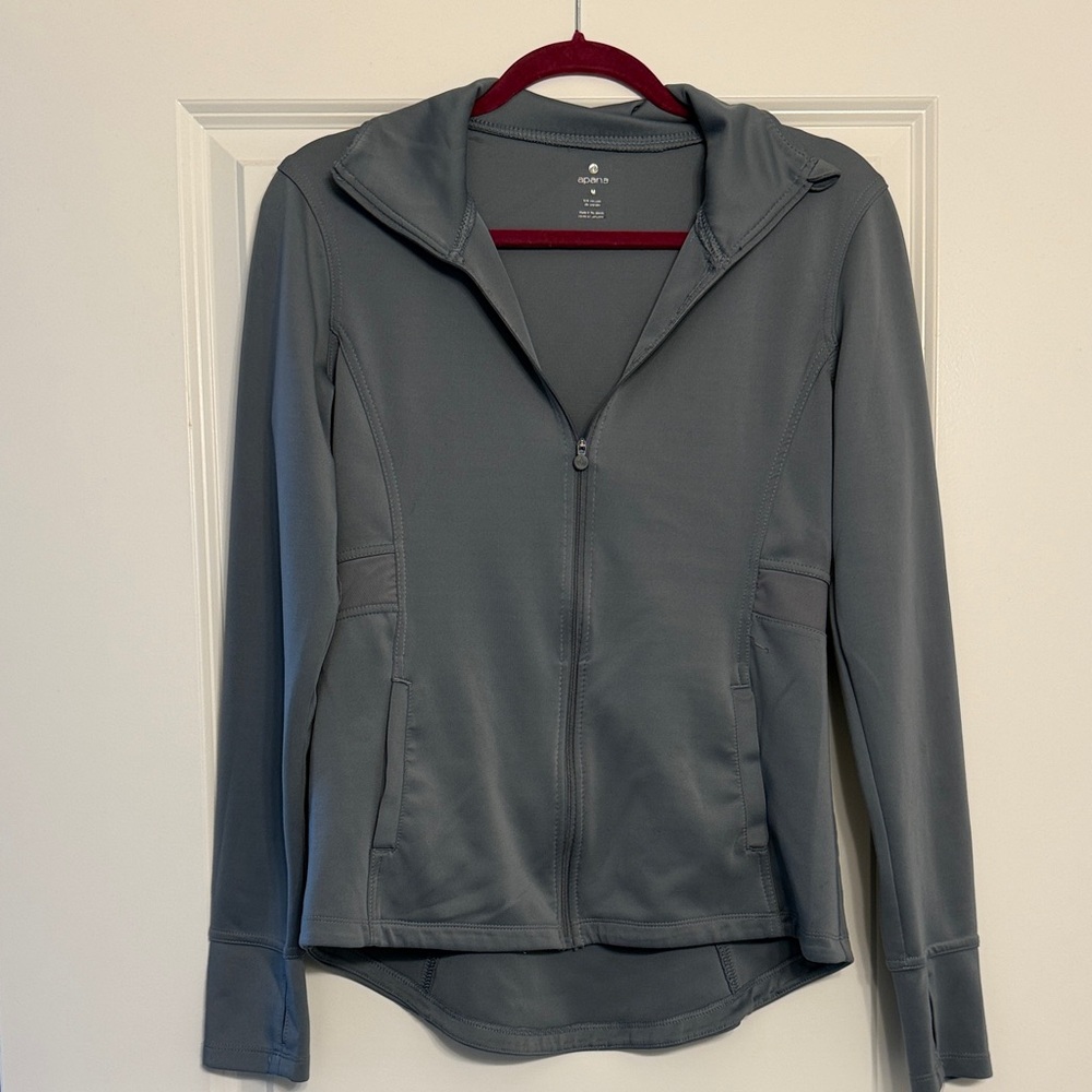 Apana Gray Activewear Top